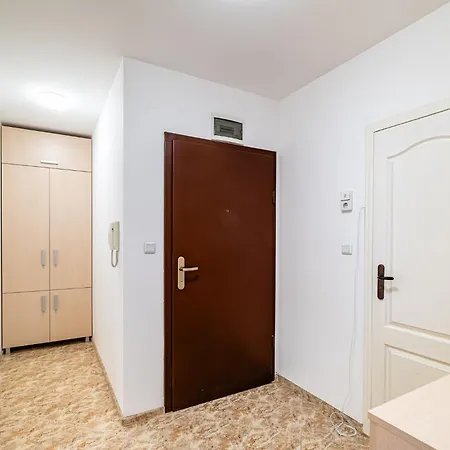 Apartamento очарователен до морската градина Varna