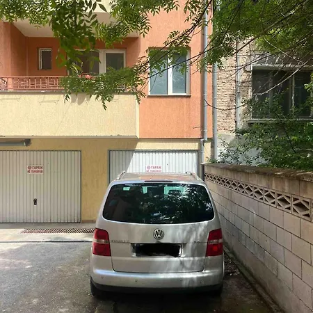 Apartamento очарователен до морската градина Varna