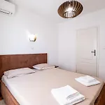 очарователен до морската градина Apartament